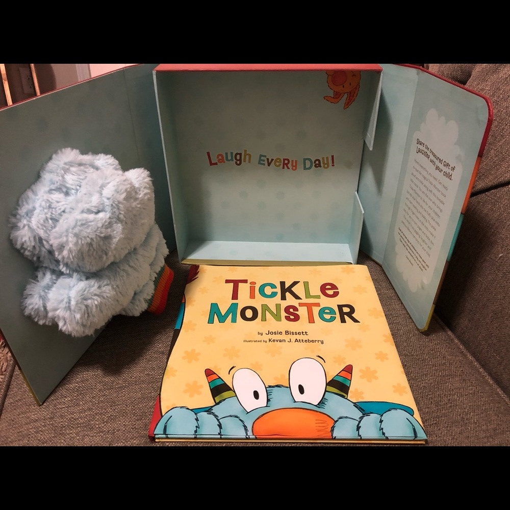 Tickle Monster Laughter Kit/Book/Mittens/Box